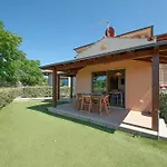 With Sea View And Pool In 아파트