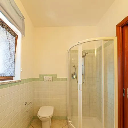 With Sea View And Pool In Apartman